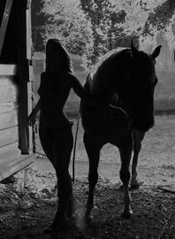 Анна и конь